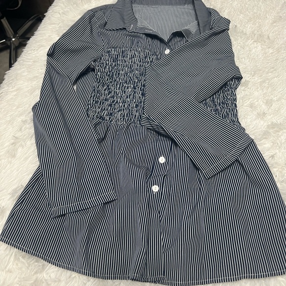 Multiple tops - Picture 3 of 9